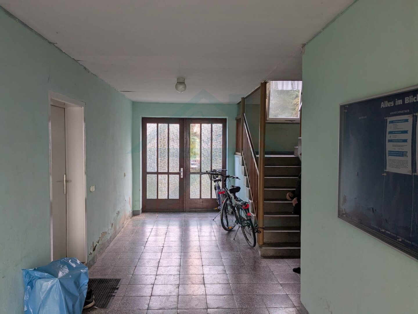 Flur mit Ausgang zum Garten