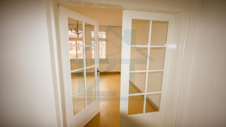 Wohnzimmer Flügeltür OG