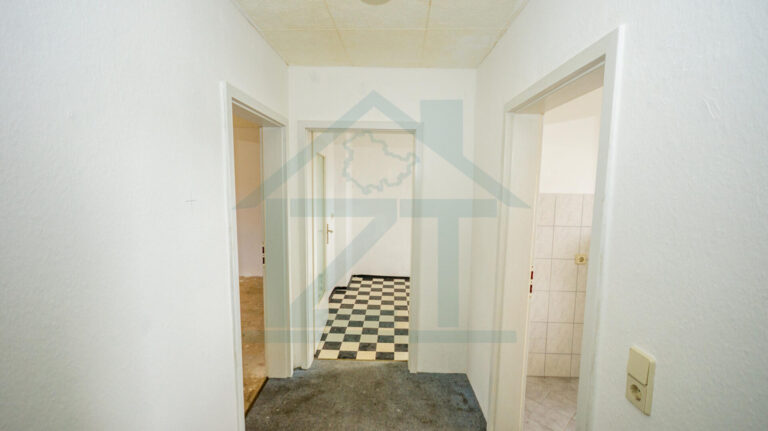 Flur Wohnung 1 DG