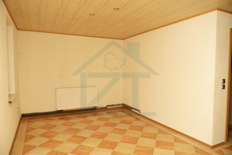 Kompakter Wohnbereich WE 2