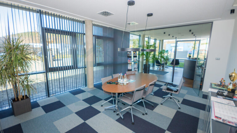 gemeinsamer Besprechungsraum