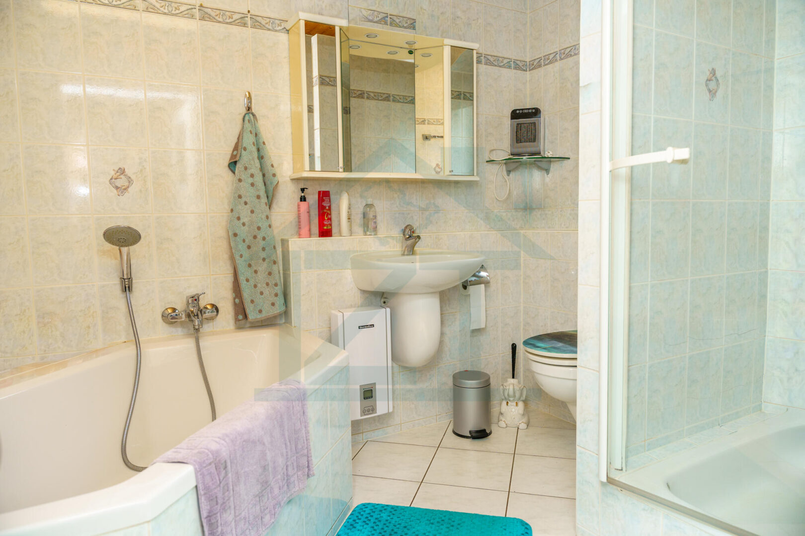 Badezimmer EG