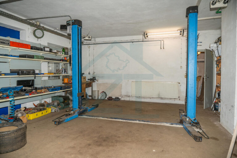 Hebebühne, kleine Werkstatt