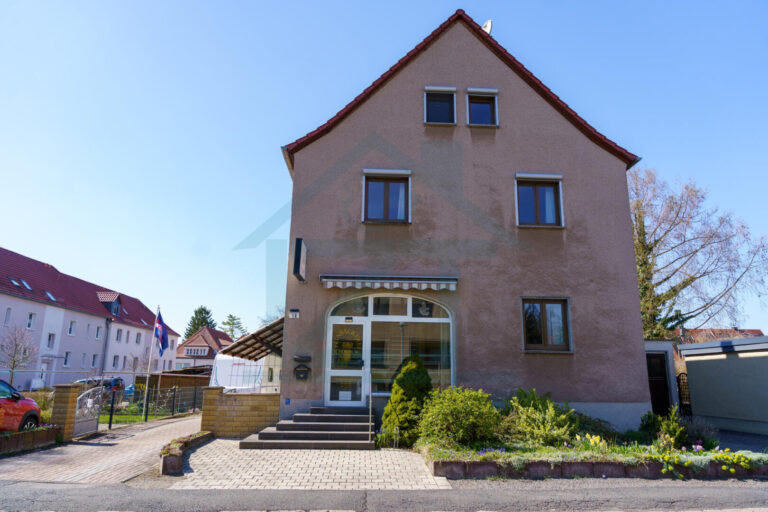 Außenansicht vorne