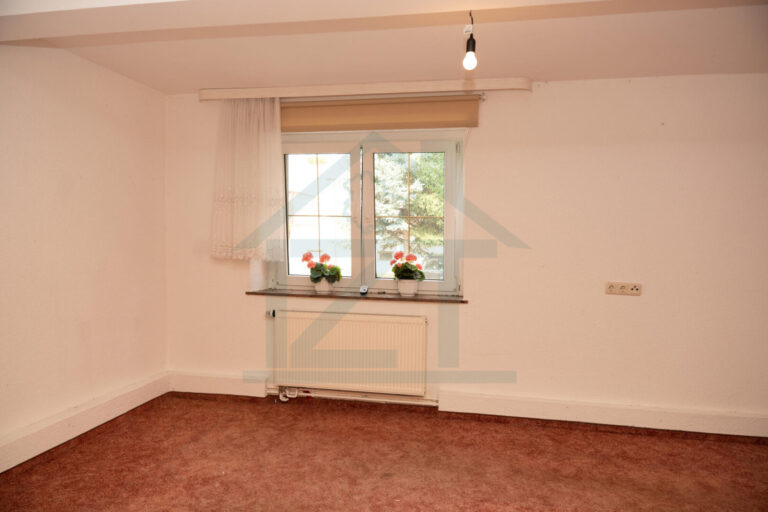 Schlafzimmer links