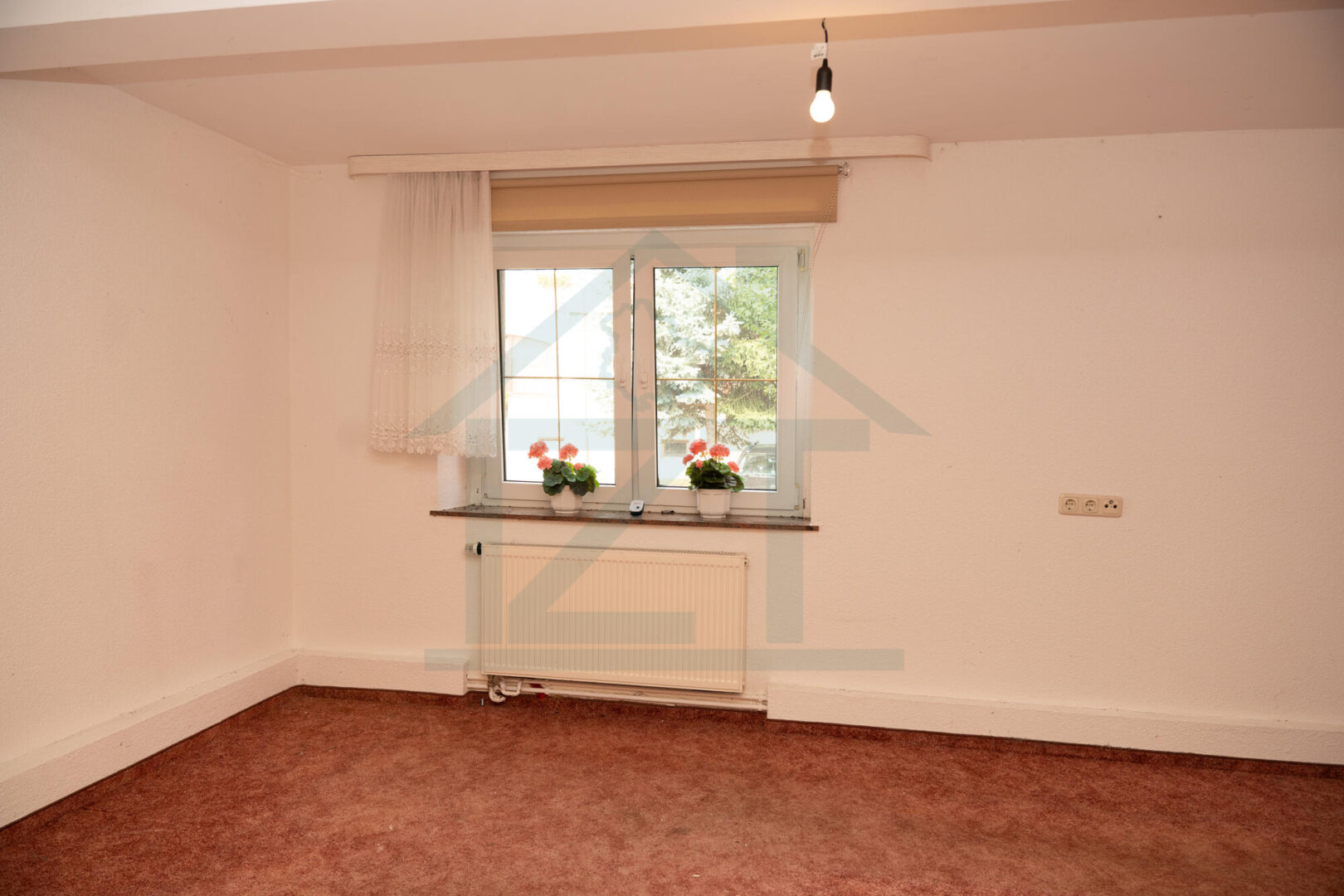 Schlafzimmer links