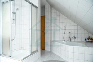 Badezimmer, OG