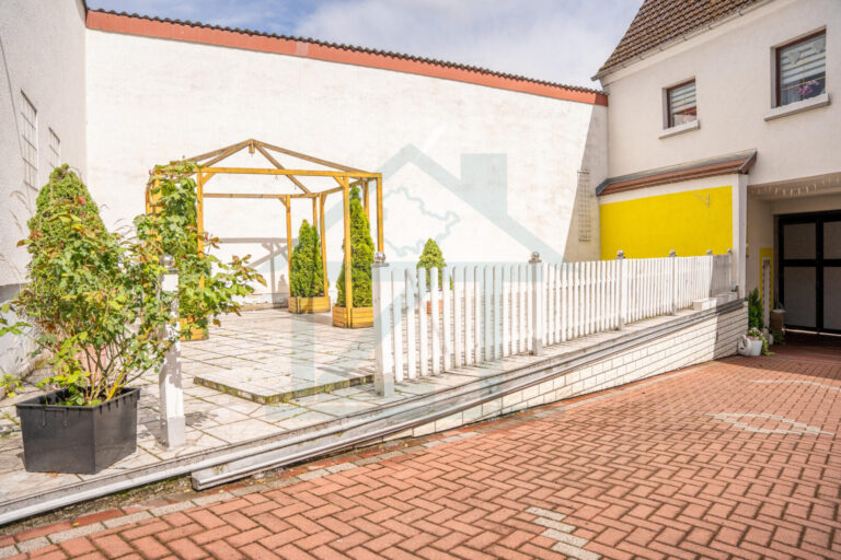 Terrasse, Haus 1