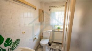 Haupthaus Bad mit Dusche  OG