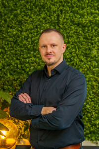  Robert Dietz 